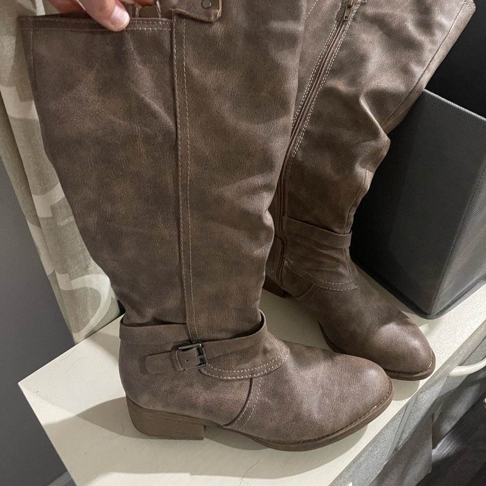 Womens Boots